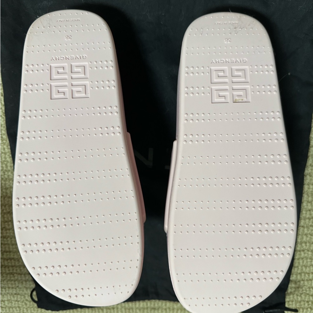 Givenchy Light Pink Logo Slides Platform - Picture 3 of 4